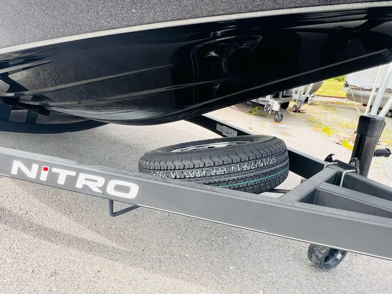 Slide: The Image of Nitro Z21 Pro 2020 - 24