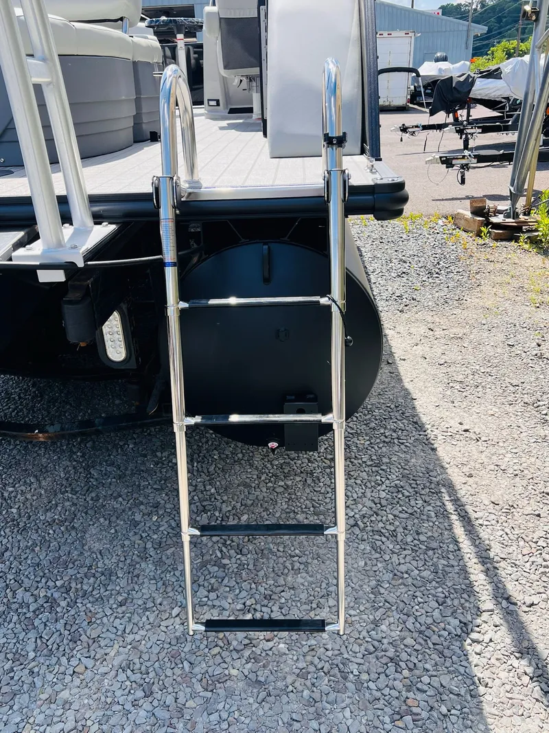 Slide: The Image of Sylvan Mirage 8520 CLZ DH 2026 - 21