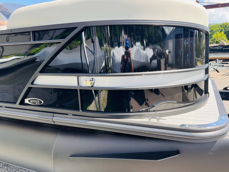 Slide: The Image of Sylvan Mirage 8520 CLZ DH 2026 - 27