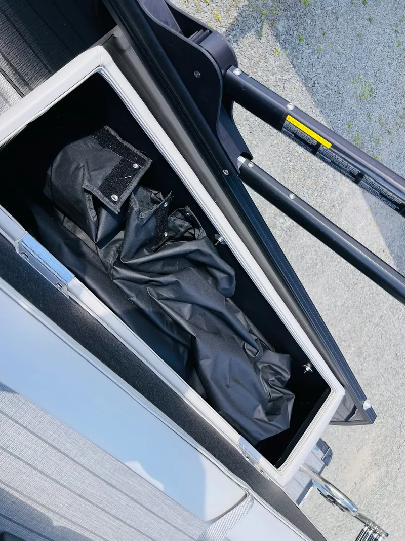 Slide: The Image of Sylvan Mirage 8520 CLZ DH 2026 - 28