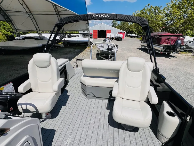 Slide: The Image of Sylvan Mirage 8520 CLZ DH 2026 - 9