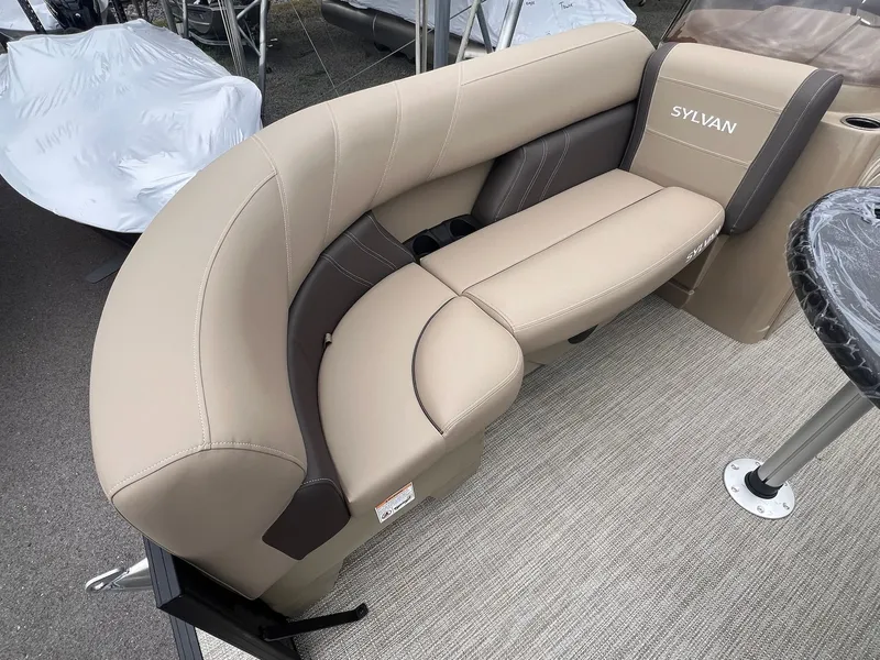 Slide: The Image of Sylvan Mirage 8520 Party Fish 2026 - 50