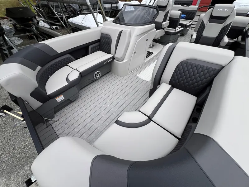 Slide: The Image of Sylvan L3 RLZ Tritoon 2026 - 18