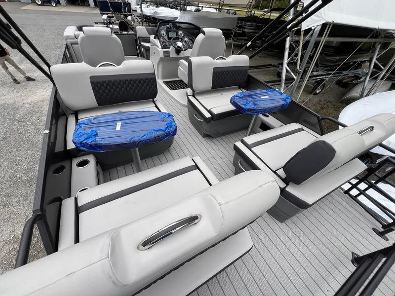 Slide: The Image of Sylvan L3 RLZ Tritoon 2026 - 26