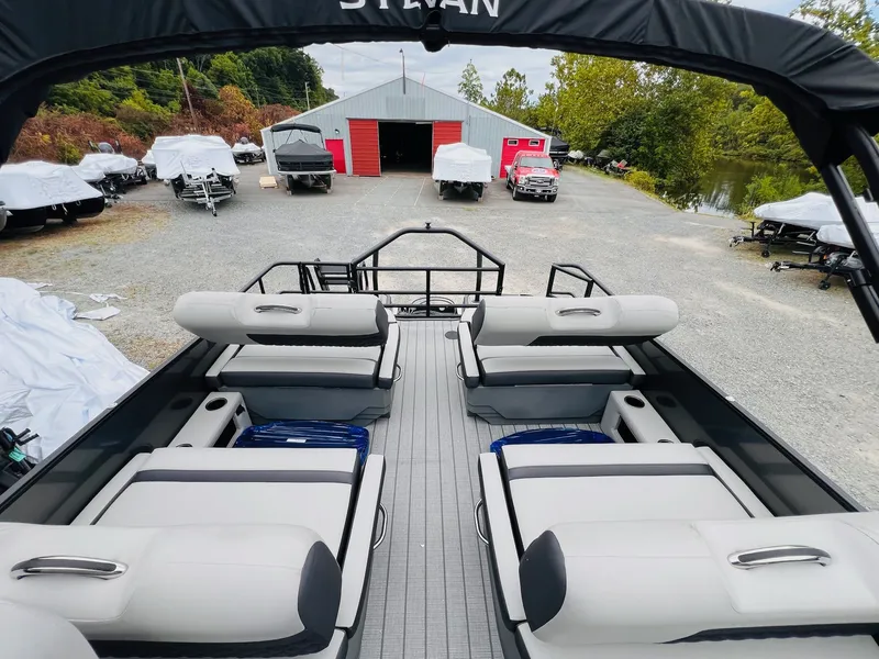 Slide: The Image of Sylvan L3 RLZ Tritoon 2026 - 45