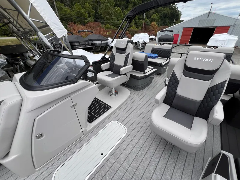 Slide: The Image of Sylvan L3 RLZ Tritoon 2026 - 48