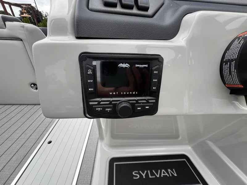 Slide: The Image of Sylvan L3 RLZ Tritoon 2026 - 49