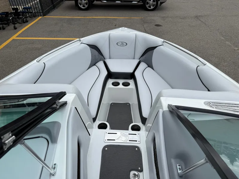 Slide: The Image of Centurion Avalanche C4 2013 - 3