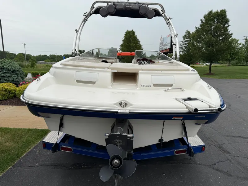 Slide: The Image of Glastron GX 235 2006 - 5