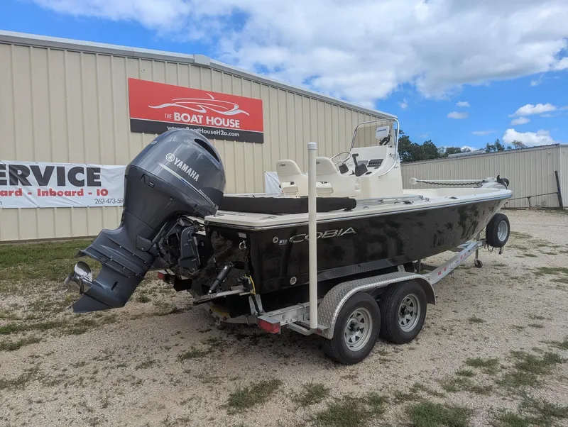 Slide: The Image of Cobia 21 Bay 2016 - 3