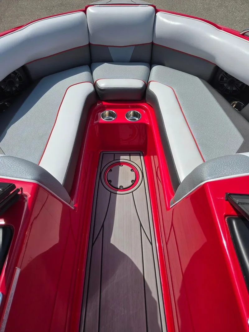 Slide: The Image of Moomba Mondo 2018 - 12