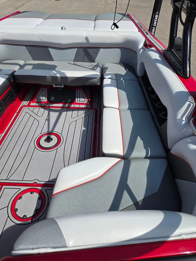 Slide: The Image of Moomba Mondo 2018 - 16