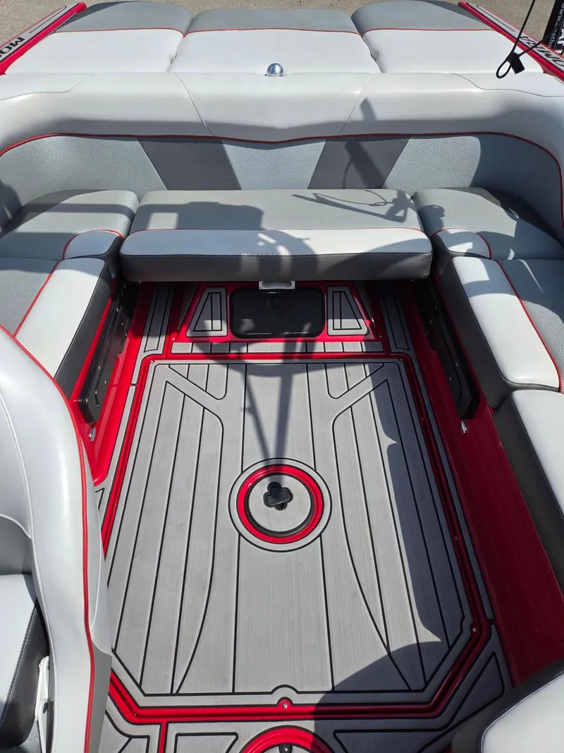 Slide: The Image of Moomba Mondo 2018 - 17