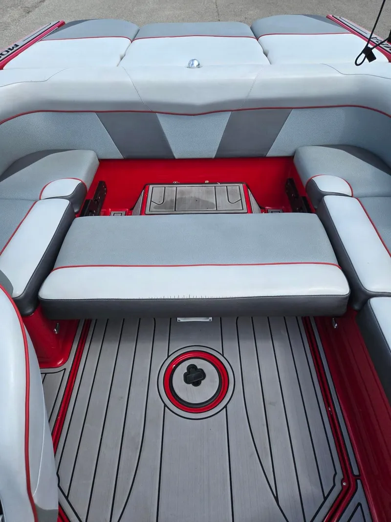 Slide: The Image of Moomba Mondo 2018 - 18