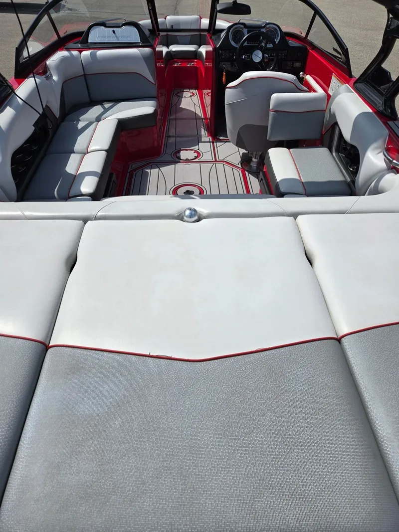 Slide: The Image of Moomba Mondo 2018 - 6