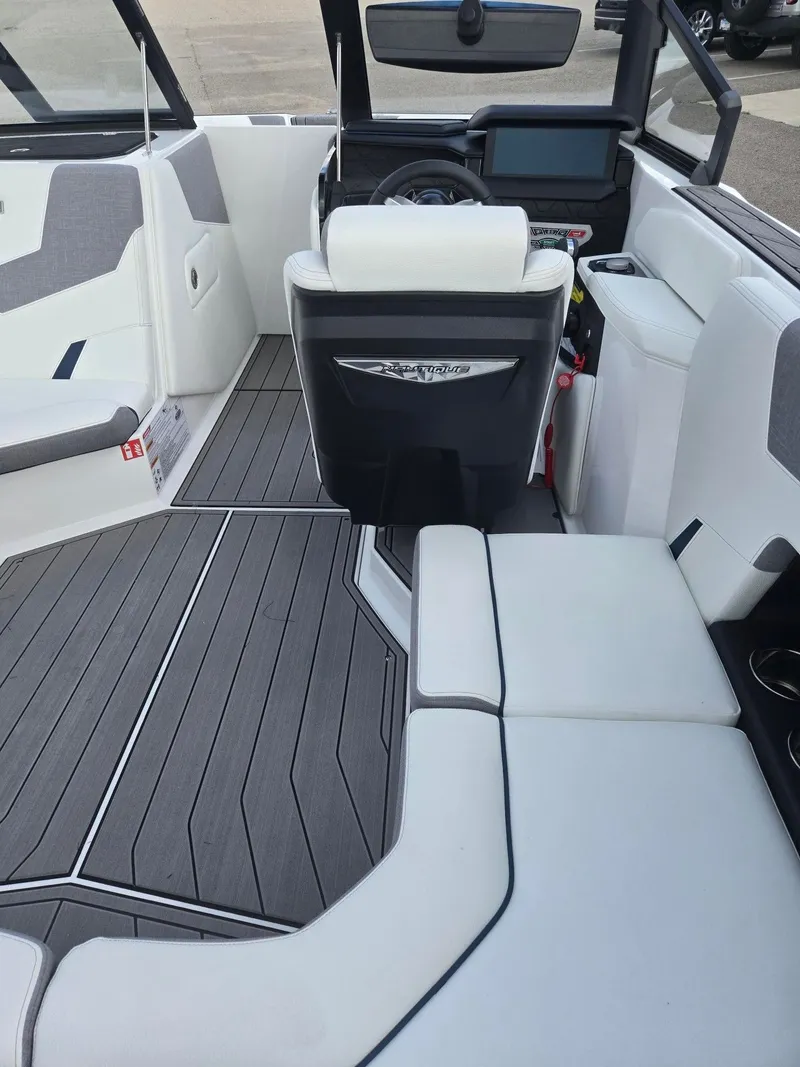 Slide: The Image of Nautique Super Air Nautique GS20 2026 - 12