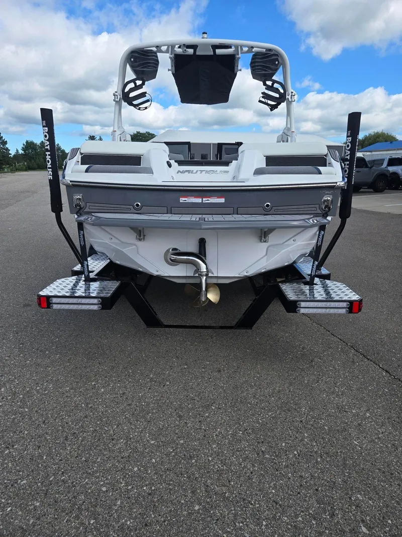 Slide: The Image of Nautique Super Air Nautique GS20 2026 - 6