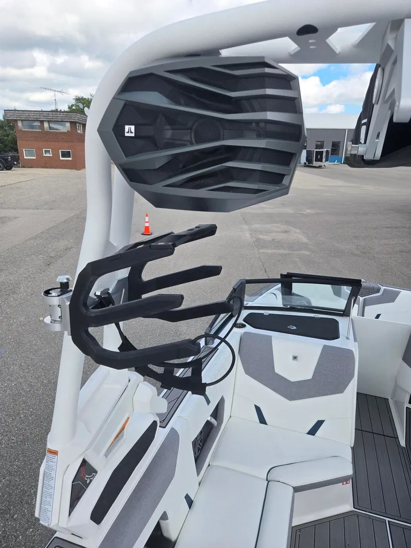 Slide: The Image of Nautique Super Air Nautique GS20 2026 - 9