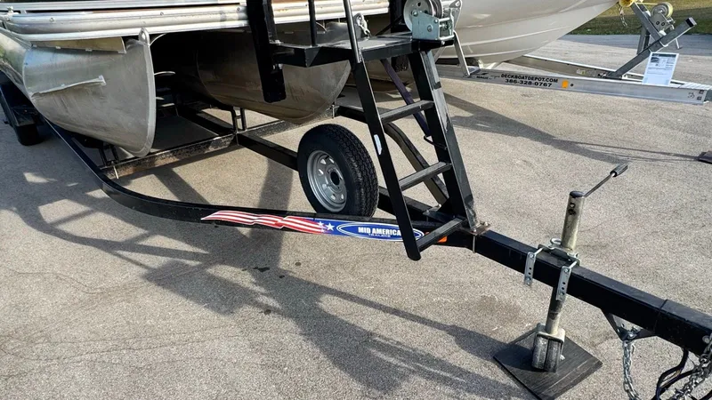 Slide: The Image of South Bay 522 Cr Tt 2016 - 12