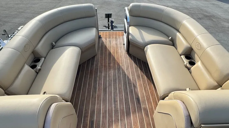 Slide: The Image of South Bay 522 Cr Tt 2016 - 7