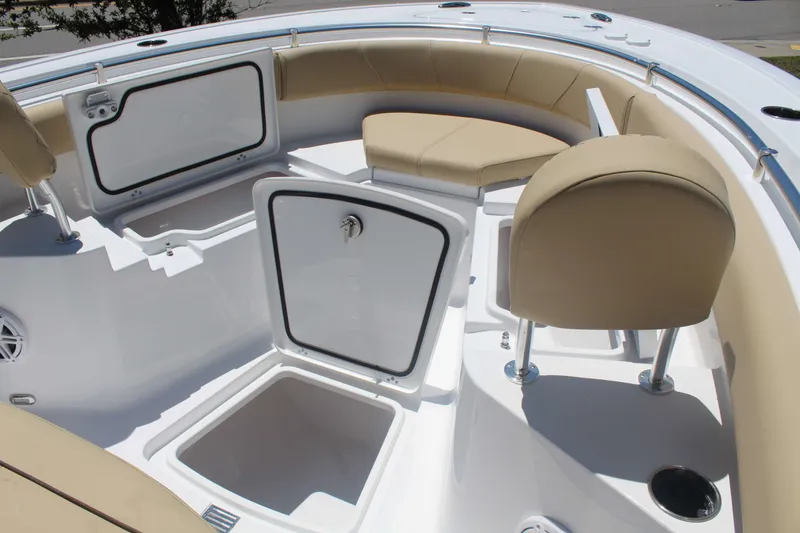 Slide: The Image of Sportsman Heritage 231 Center Console 2026 - 11