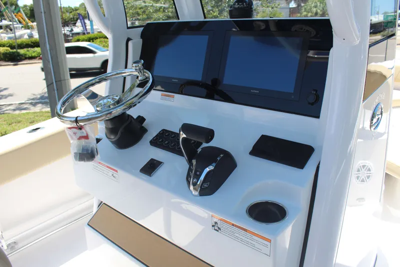 Slide: The Image of Sportsman Heritage 231 Center Console 2026 - 7