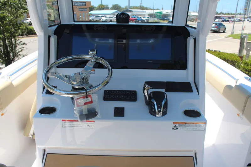 Slide: The Image of Sportsman Heritage 231 Center Console 2026 - 8