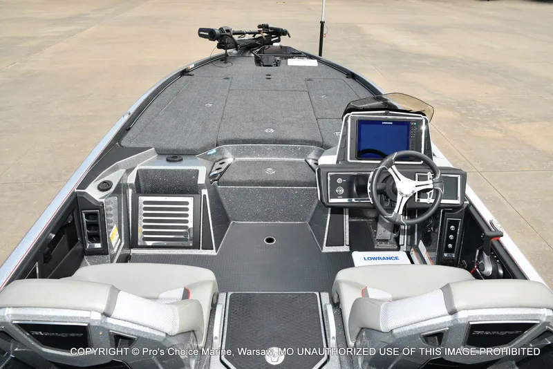 Slide: The Image of Ranger Z521R w/300HP Mercury Pro-XS 2024 - 10