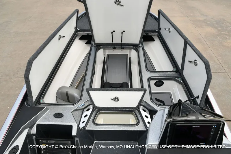 Slide: The Image of Ranger Z521R w/300HP Mercury Pro-XS 2024 - 11