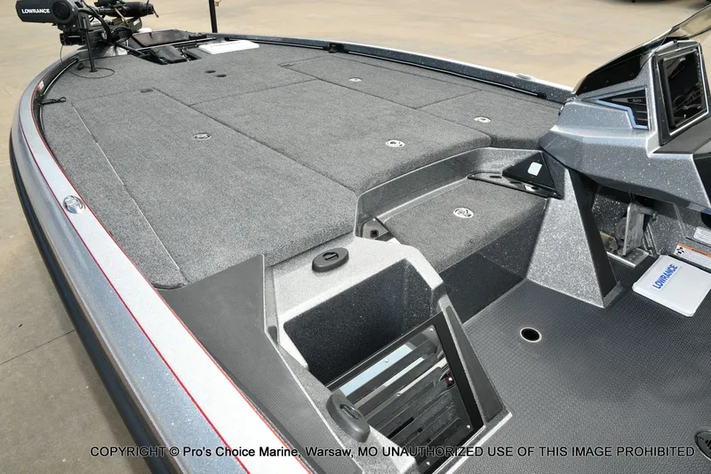 Slide: The Image of Ranger Z521R w/300HP Mercury Pro-XS 2024 - 14