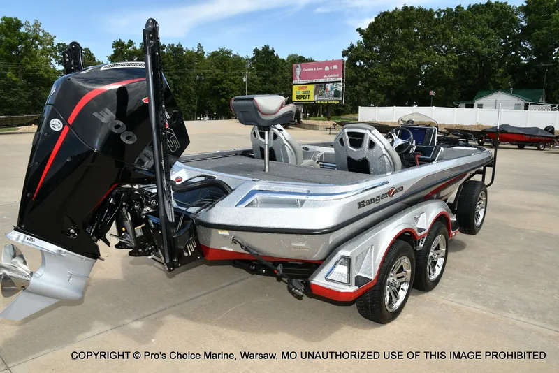 Slide: The Image of Ranger Z521R w/300HP Mercury Pro-XS 2024 - 17