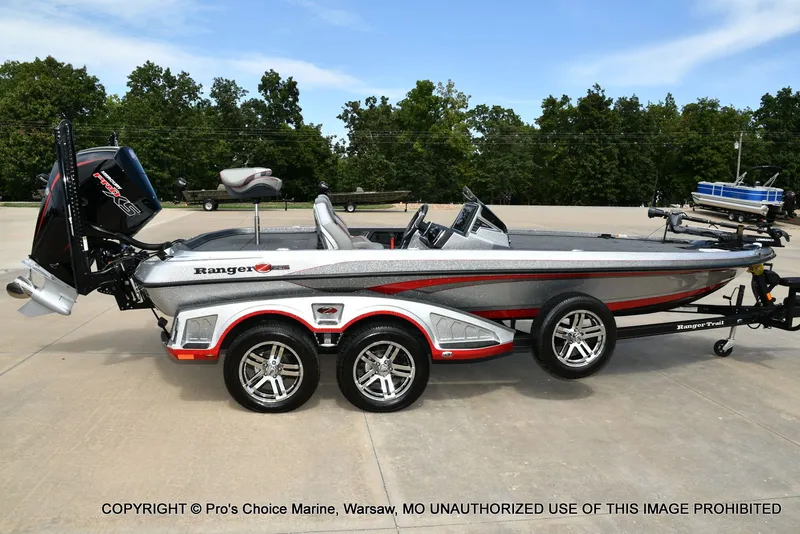 Slide: The Image of Ranger Z521R w/300HP Mercury Pro-XS 2024 - 19