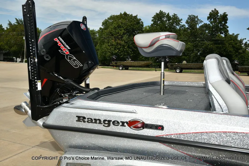 Slide: The Image of Ranger Z521R w/300HP Mercury Pro-XS 2024 - 2