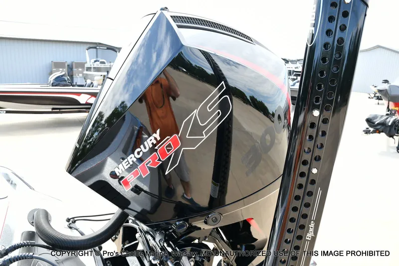 Slide: The Image of Ranger Z521R w/300HP Mercury Pro-XS 2024 - 25