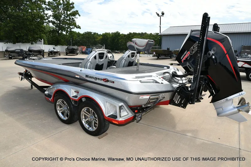 Slide: The Image of Ranger Z521R w/300HP Mercury Pro-XS 2024 - 26