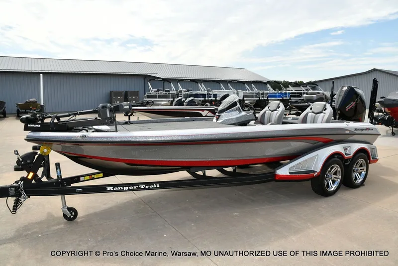 Slide: The Image of Ranger Z521R w/300HP Mercury Pro-XS 2024 - 28
