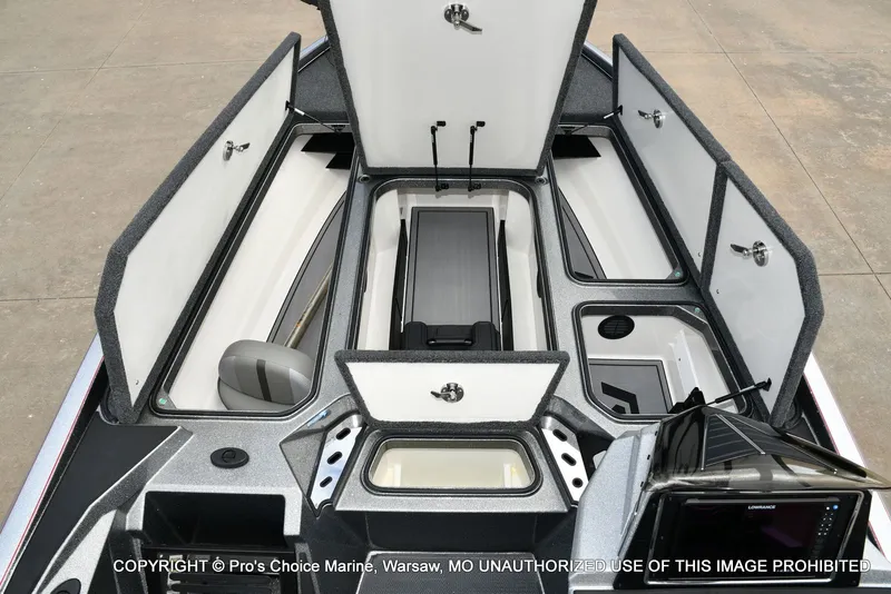 Slide: The Image of Ranger Z521R w/300HP Mercury Pro-XS 2024 - 57