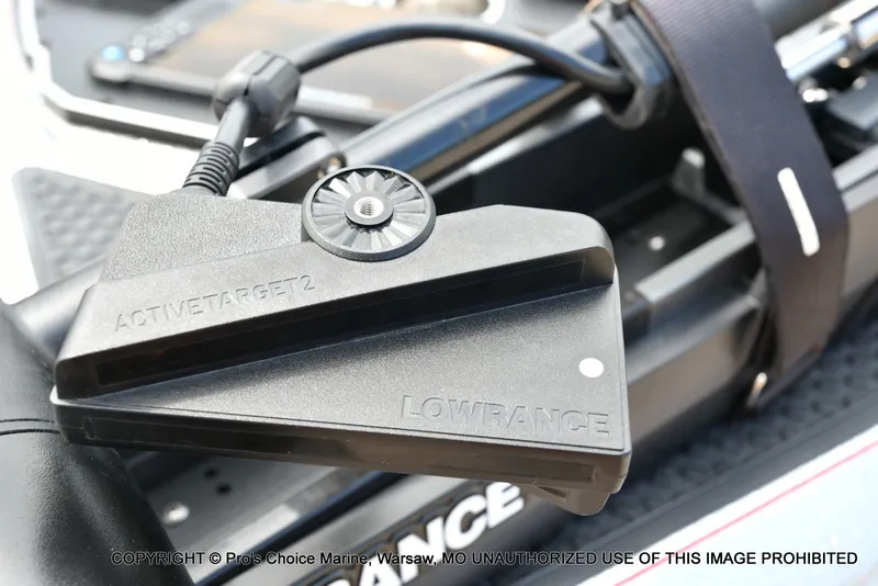 Slide: The Image of Ranger Z521R w/300HP Mercury Pro-XS 2024 - 7