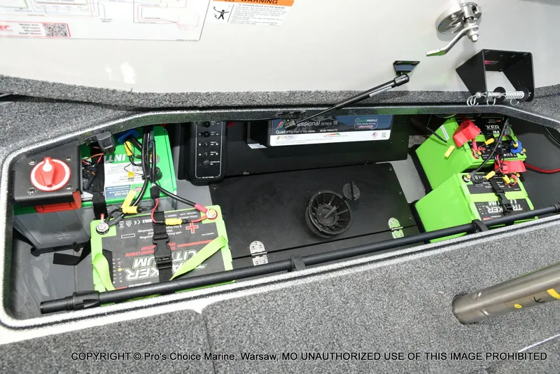 Slide: The Image of Ranger Z521R w/300HP Mercury Pro-XS 2024 - 74