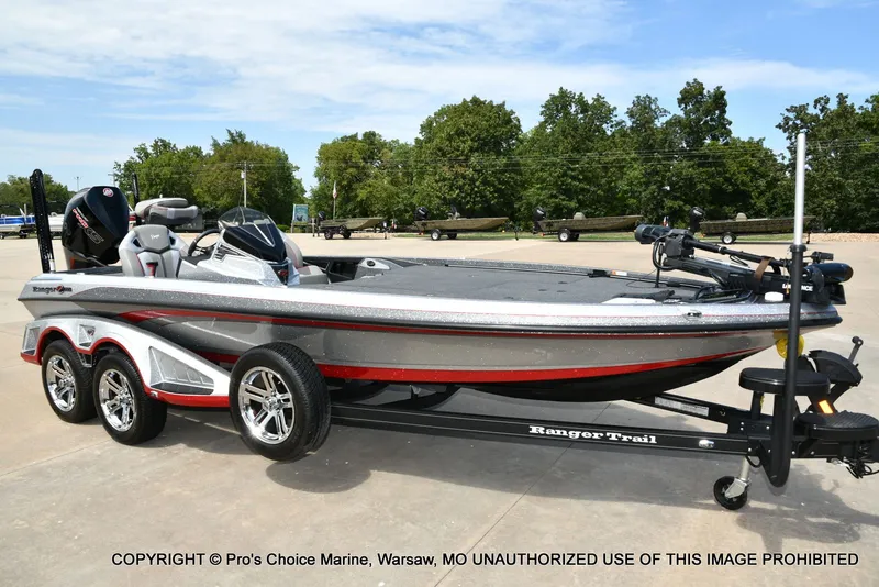 Slide: The Image of Ranger Z521R w/300HP Mercury Pro-XS 2024 - 77