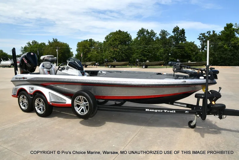 Slide: The Image of Ranger Z521R w/300HP Mercury Pro-XS 2024 - 81