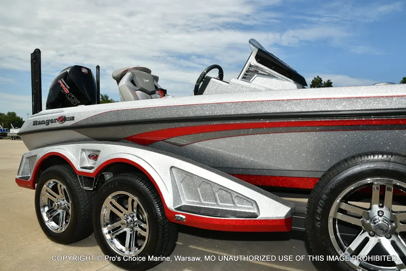 Slide: The Image of Ranger Z521R w/300HP Mercury Pro-XS 2024 - 89