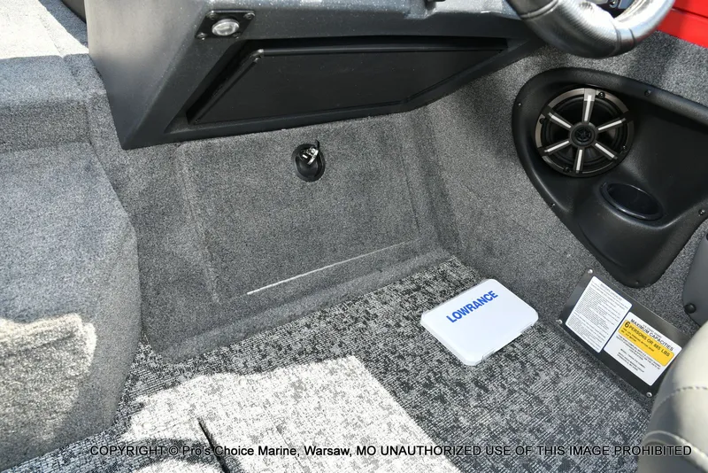 Slide: The Image of Tracker TARGA V-18 Combo w/200HP Pro-XS 2026 - 41