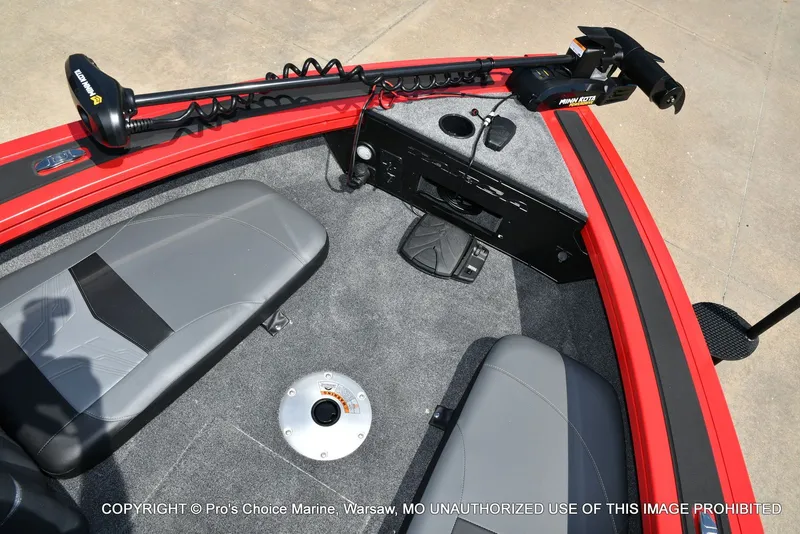 Slide: The Image of Tracker TARGA V-18 Combo w/200HP Pro-XS 2026 - 54