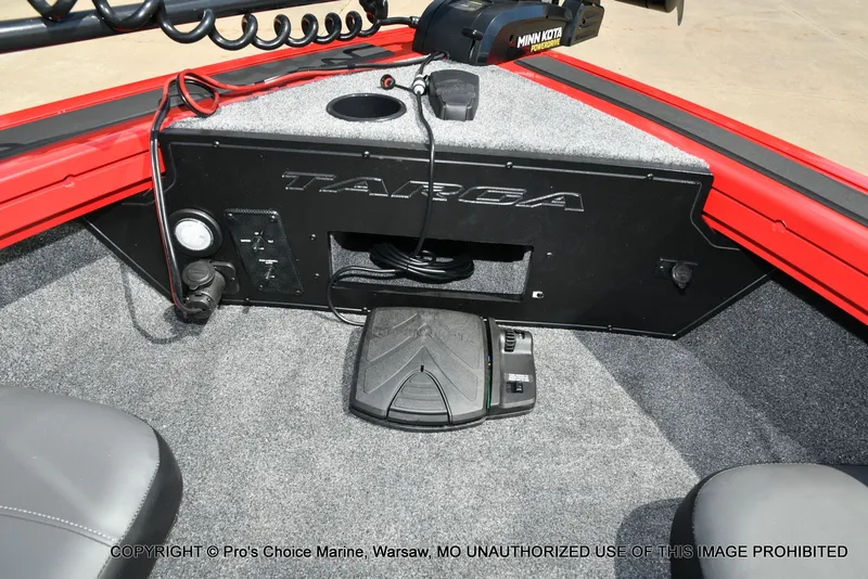 Slide: The Image of Tracker TARGA V-18 Combo w/200HP Pro-XS 2026 - 55