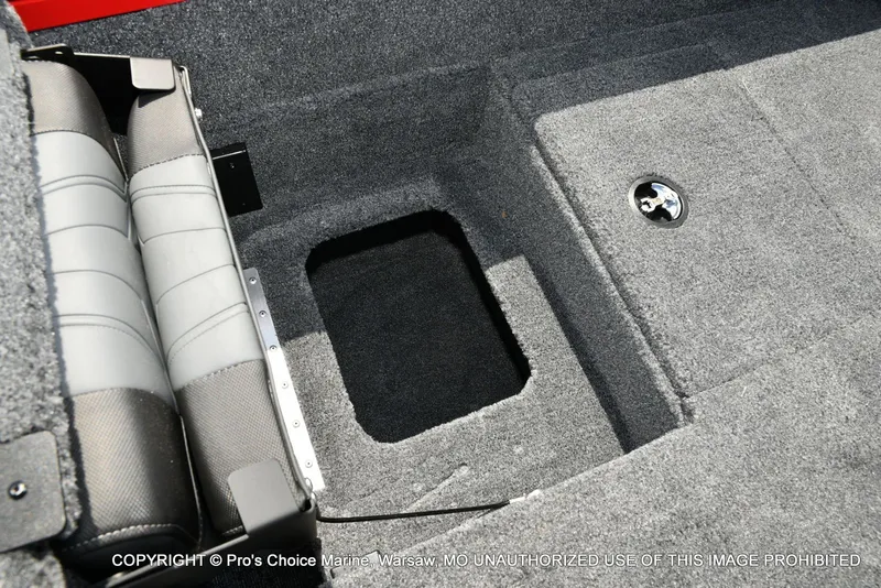 Slide: The Image of Tracker TARGA V-18 Combo w/200HP Pro-XS 2026 - 66