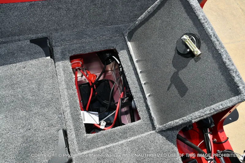 Slide: The Image of Tracker TARGA V-18 Combo w/200HP Pro-XS 2026 - 74