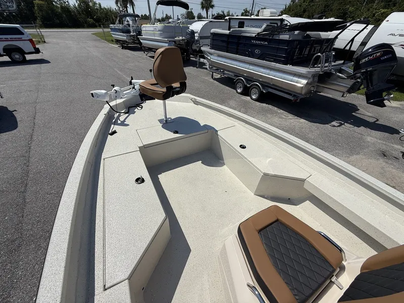 Slide: The Image of Xpress H22B Bay 2026 - 5