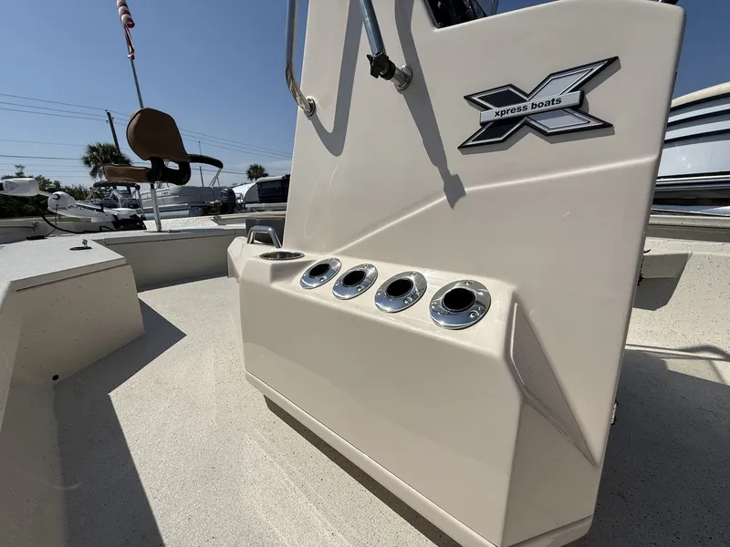 Slide: The Image of Xpress H22B Bay 2026 - 7