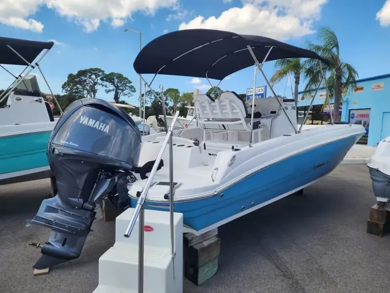 Slide: The Image of Stingray 206 CC 2025 - 3